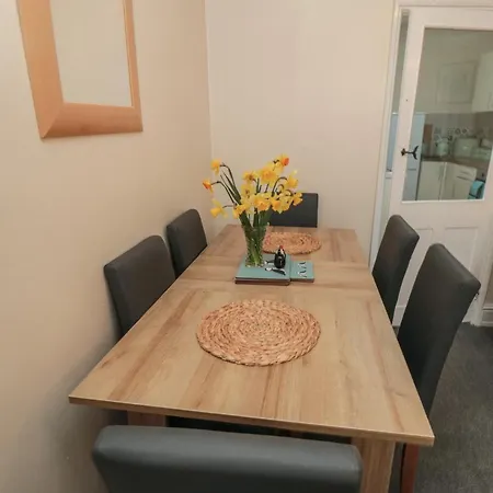 Dickie Hoy's * Scarborough